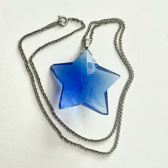 Tiffany & Co., crystal star pendant in blue with Tiffany chain necklace - Picture 3 of 13